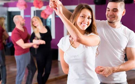 Beneficios De Las Clases De Salsa Y Bachata Basic Escola De Ball