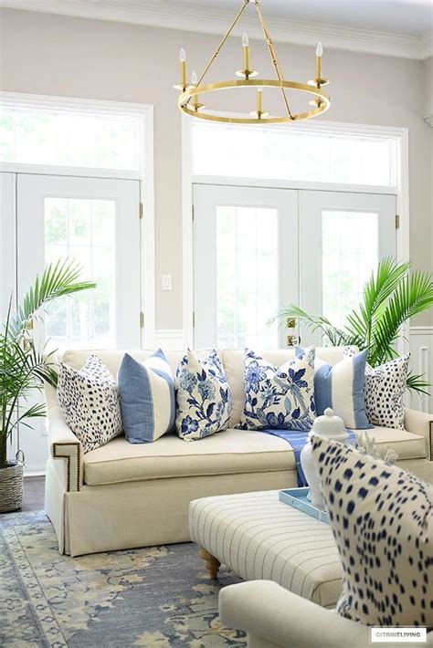 Coastal Chic Living Room Citrineliving Summer Living Room Decor