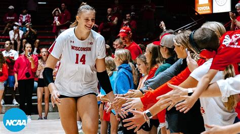 What To Know About Anna Smrek Uw Volleyball Star And Final Four Mvp