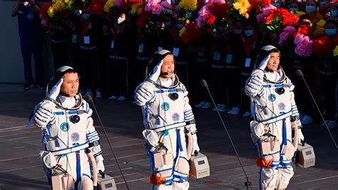 Shenzhou 12 Tres Astronautas Chinos Regresan A La Tierra Tras Una