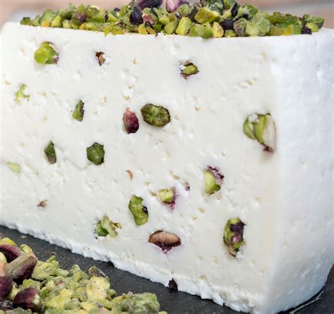 Pecorino Stagionato Al Pistacchio Di Bronte Formaggi Mangiare