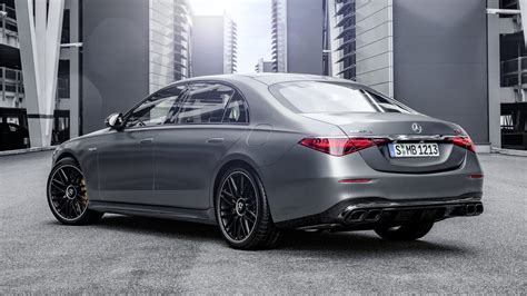 2023 Mercedes-AMG S63 E Performance Tops 1,000 Pound-Feet of Torque - CNET