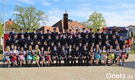 Feuerwehr Mantel Feiert J Hriges Jubil Um Onetz