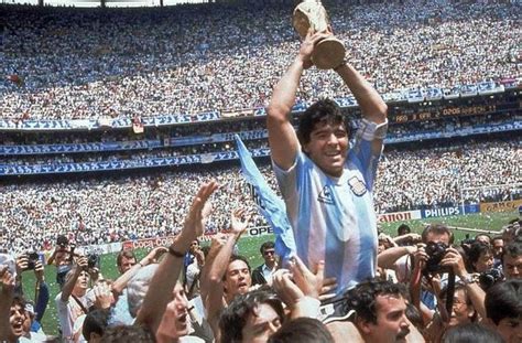 Liberan Las Primeras Imágenes Del Nuevo Documental De Diego Maradona