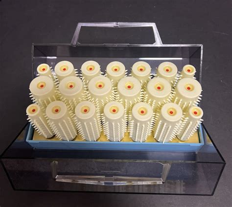Clairol Kindness Hair Setter Hot Rollers Curlers Model Cable Box