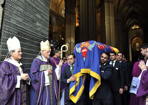 Los A Os Del Cardenal Carlos Amigo Vallejo En Sevilla En Im Genes