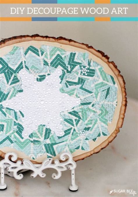 This Decoupage Wood Slice Art Is The Perfect Addition To Any Winter