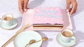 63 Funny Things to Write on a Retirement Cake