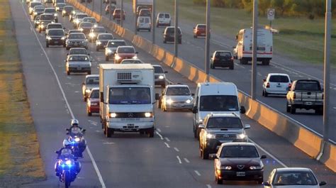 Caos de tránsito en las rutas hacia la Costa Atlántica por el fin de