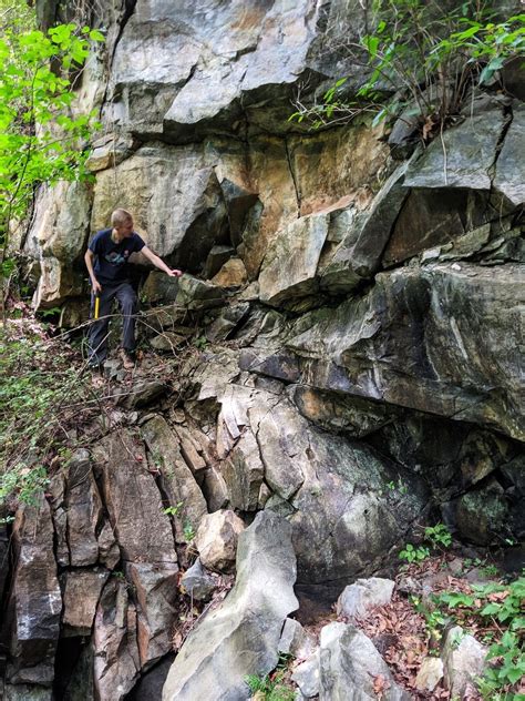 Mantle Rocks in Baltimore, MD : geology