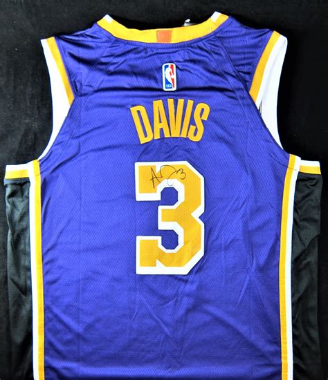 Anthony Davis Autographed Jersey - Memorabilia Center