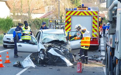 Nevy L S Dole Accident Une Femme De Ans Se Tue En Percutant Un Camion