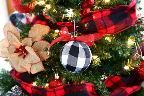 DIY Buffalo Check Plaid Ornaments