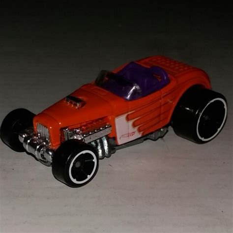 Hot Wheels Deuce Roadster Ford Hot Rod Hobbies Toys Toys Games On Carousell