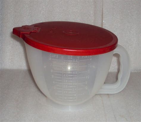 Vintage Tupperware 8 Cup Batter Bowl Mix N Stor Measuring Pitcher