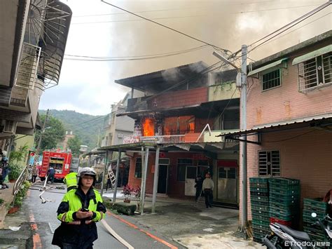 快訊／基隆民宅2f火警「全面燃燒」！屋主出逃跌斷腿：除濕機惹禍 Ettoday社會新聞 Ettoday新聞雲