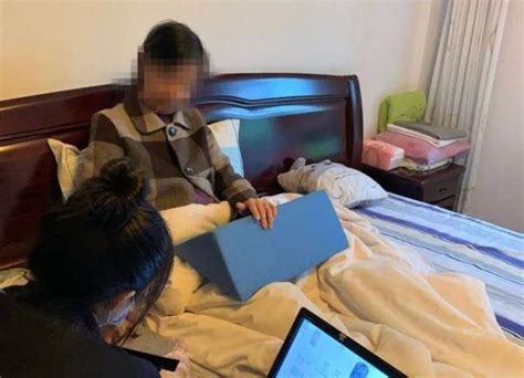 杭州女子冲进派出所：你们上门要收多少服务费？洪大妈林女士母亲