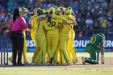 Beth Mooney says Australia ‘don’t tire’ of winning…