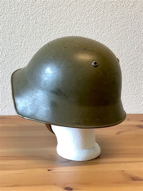 Stahlhelm M18 Helm Schweizer Armee grün Kaufen auf Ricardo