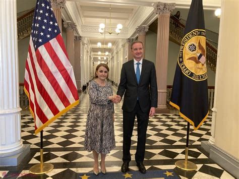 Ministra De Externe A Rom Niei A Solicitat La Washington Consolidarea