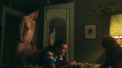 Frankie Shaw Sex Scene From Smilf Scandalpost