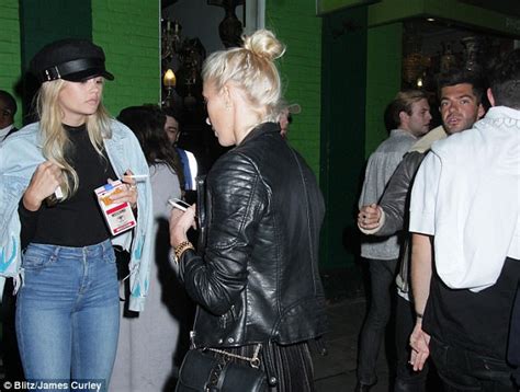 Bikini Clad Lottie Moss Shows Off Her Sensational Physique Daily Mail Online