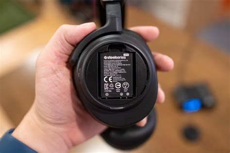 Treperenje kažiprst elita steelseries arctis pro wireless battery