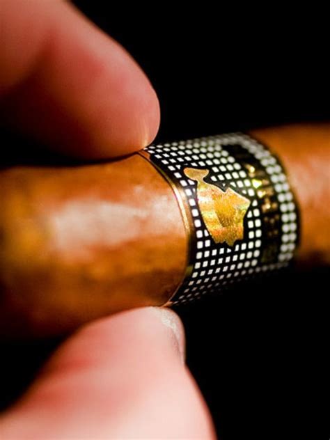 Cohiba Behike Le Cigare Le Plus Cher Du Monde Club Cigares