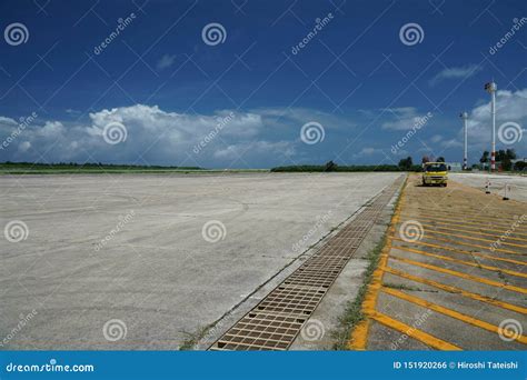 Miyako Shimojishima Airport Terminl Tarmac And Runway Stock Photo