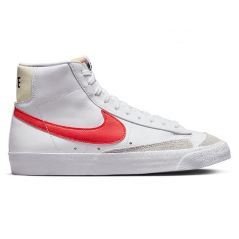 Nike Blazer Mid 77 Vintage White Picante Red Coconut Milk White