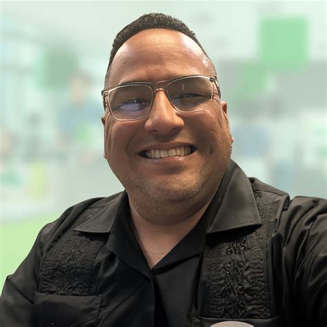 Meet Your Local Tax Professional | H&R Block®