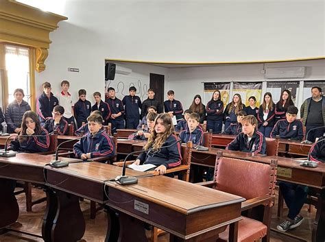 Alumnos Del Instituto Coraz N De Mar A Visitaron El Concejo Deliberante