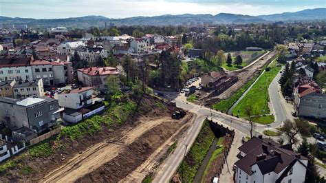 Nowy S Cz Modernizacja Linii Kolejowej Kolejne Dwie Ulice Zamkni Te