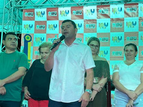 Ipu 183 anos Prefeito Robério Rufino inaugura Praça e Areninha em