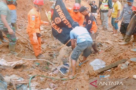 Korban Longsor Tambang Emas Di Kotabaru Kembali Ditemukan Medcom Id