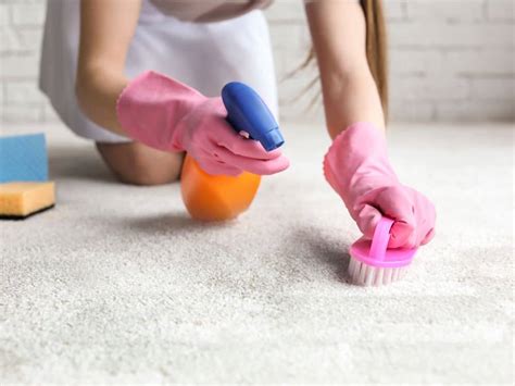 Does Hydrogen Peroxide Bleach Carpet? | 3 Effective Ways To Use