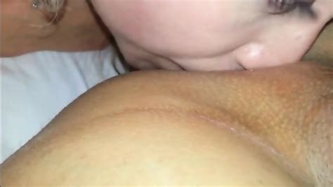 Blonde Freundin Beim Arschlecken