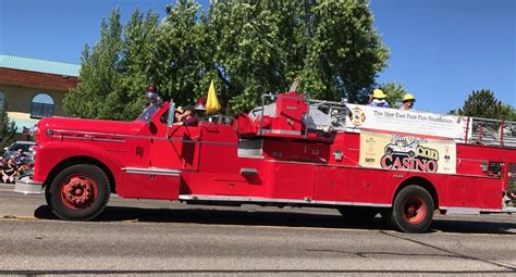 Pin By Cheryl Glaser On Carson Valley Days Parade 617 Trucks