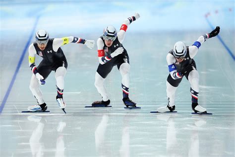 Team Usa Wins Bronze In Mens Speed Skating Team Pursuit