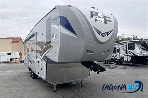 2023 Northwood Arctic Fox 5th wheel for sale | Laguna RV in Colton CA