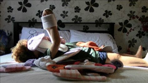 Goodbye Face Wmv Brunette Fetish And Fantasy Clips4sale