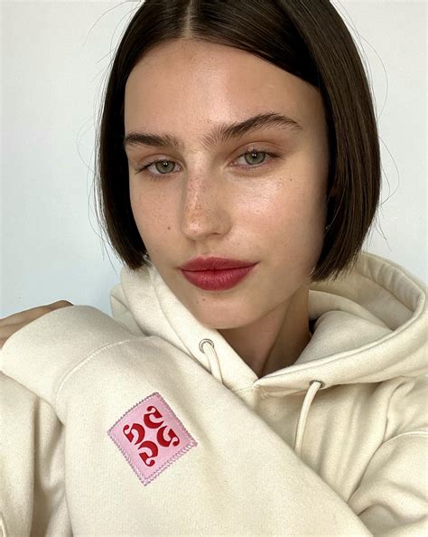 Limited Edition Embroidered Cream Hoodie – Glossier