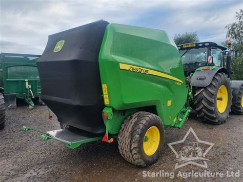 John Deere V451R Round Baler