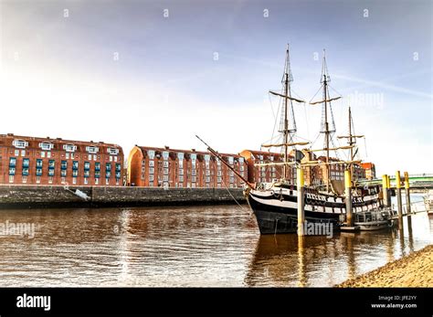 Weser river waterfront in Bremen, Germany Stock Photo - Alamy