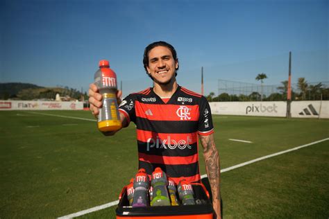 Tnt Sports Drink Traz Pedro Para Anunciar Patroc Nio Do Flamengo