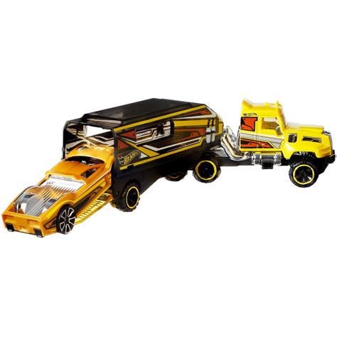 Set Camion Si Masina Hot Wheels Desert Force EMAG Ro
