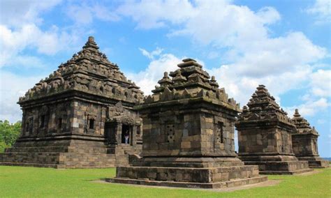 Candi Ijo Sejarah Daya Tarik Lokasi Ragam Aktivitas Java Travel