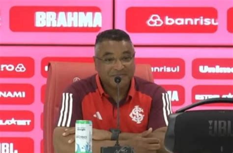 Roger cita história muito bonita no Grêmio e aguarda Gre Nal pelo