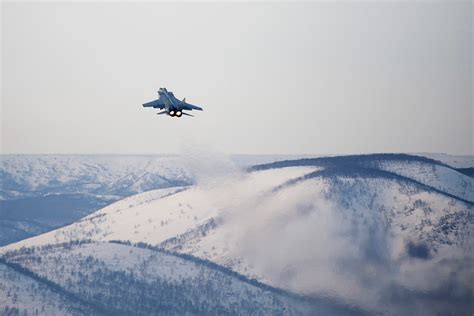 15 Photos of the MiG-31, the Russian Fighter Jet That Can Chase Away SR ...