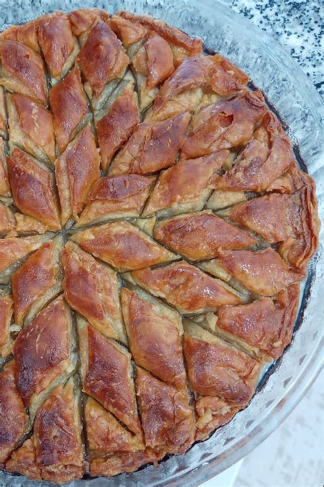 Bezeli Baklava Tarifi Lezzetli Sunumlar Sitesi